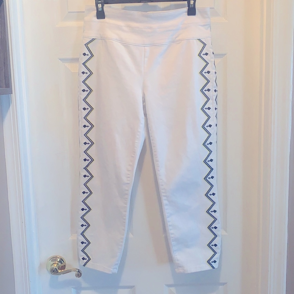 Bisou Bisou white pants
